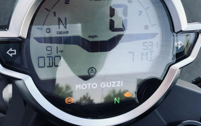 2023 Moto Guzzi V7 Stone