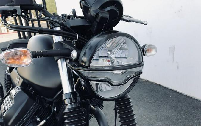 2023 Moto Guzzi V7 Stone