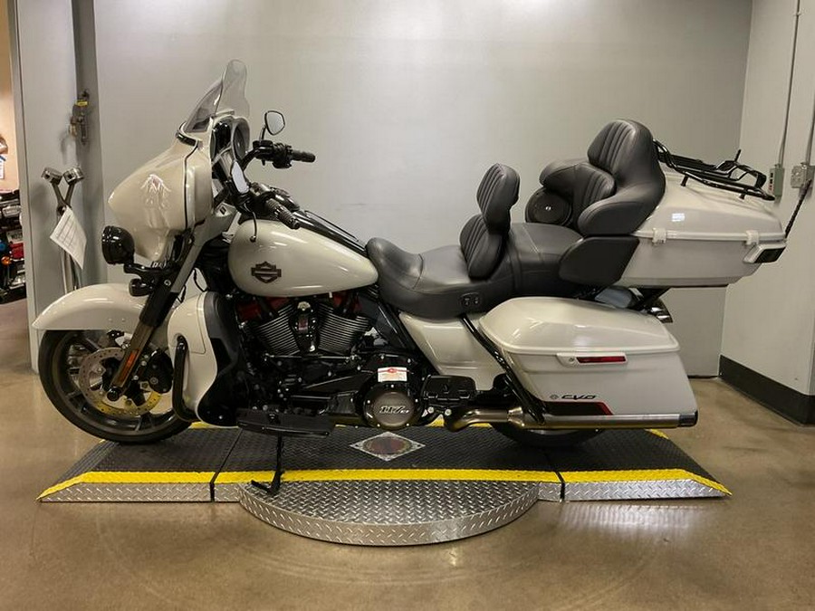 2020 Harley-Davidson® FLHTKSE - CVO™ Limited