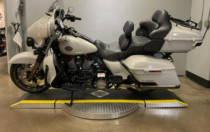 2020 Harley-Davidson® FLHTKSE - CVO™ Limited