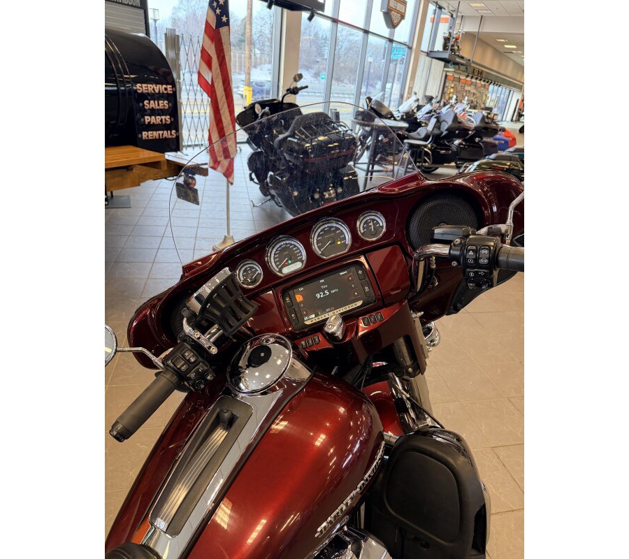 2014 Harley-Davidson Electra Glide Ultra Classic FLHTK