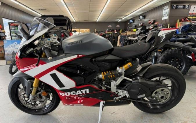 2025 Ducati Panigale V2 Superquadro Final Edition