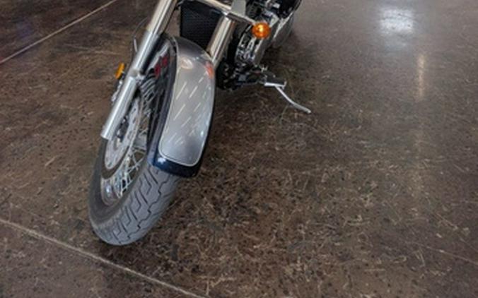 2004 Suzuki Intruder Volusia Volusia