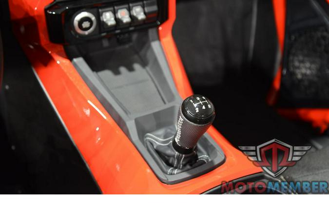 2026 Slingshot R Manual Radiant Gray with Indy Red Pearl