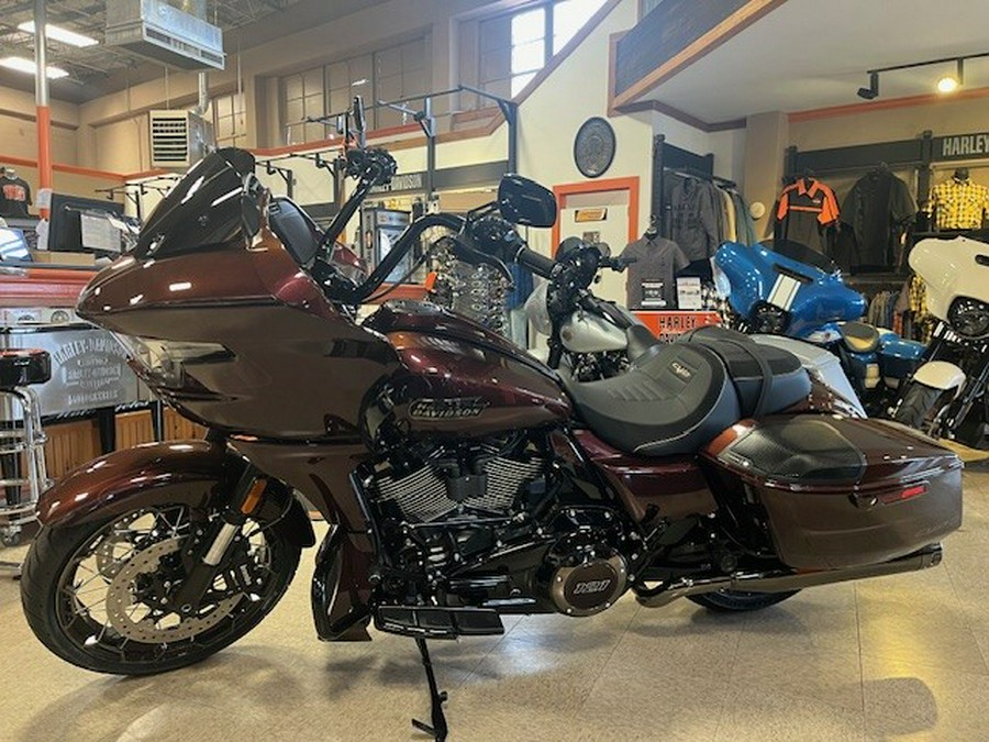 2024 Harley-Davidson CVO™ Road Glide Copperhead