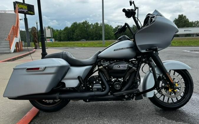 2020 Harley-Davidson Road Glide Special Barracuda Silver Denim