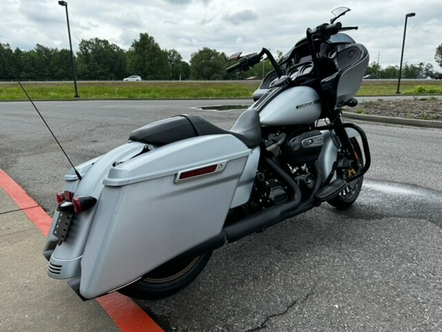 2020 Harley-Davidson Road Glide Special Barracuda Silver Denim