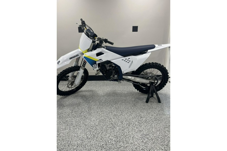 2025 Husqvarna Motorcycles TC 150