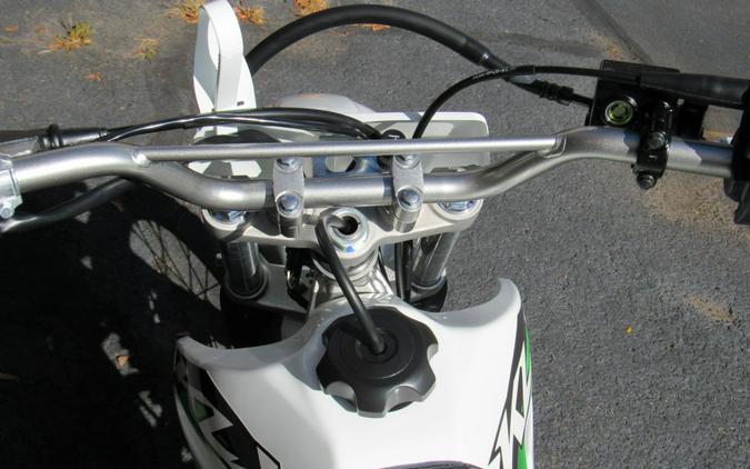 2026 Kawasaki KLX 140R