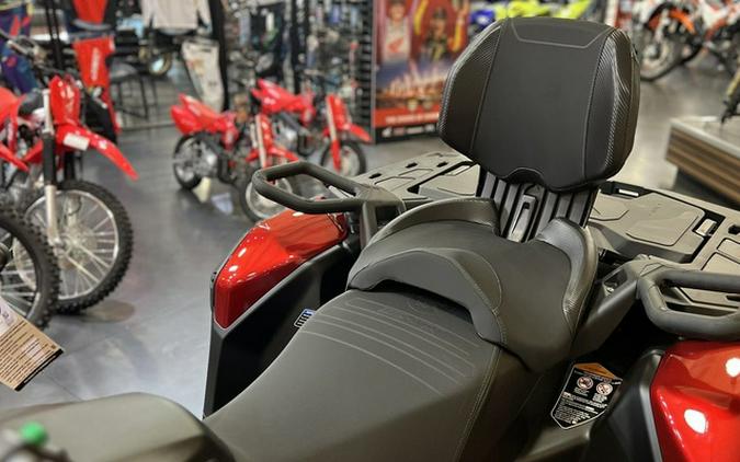 2027 Can-Am Outlander MAX XT 1000R 7.6 in.
