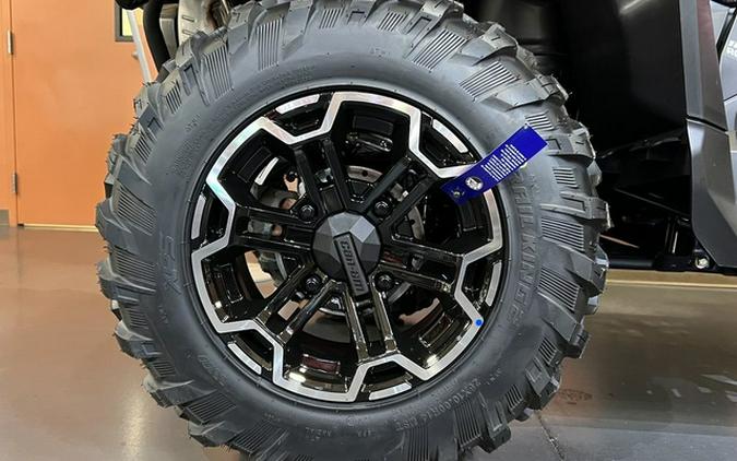 2027 Can-Am Outlander MAX XT 1000R 7.6 in.