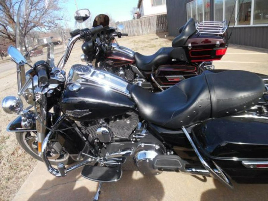 2015 Harley-Davidson® FLHR103