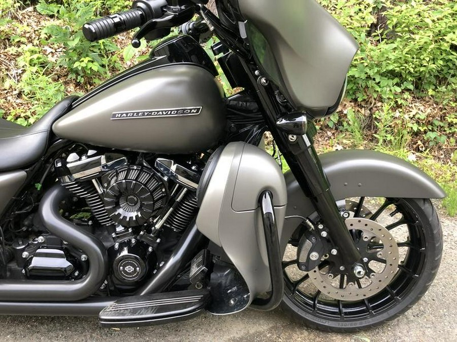 2019 Harley-Davidson® FLHXS - Street Glide® Special