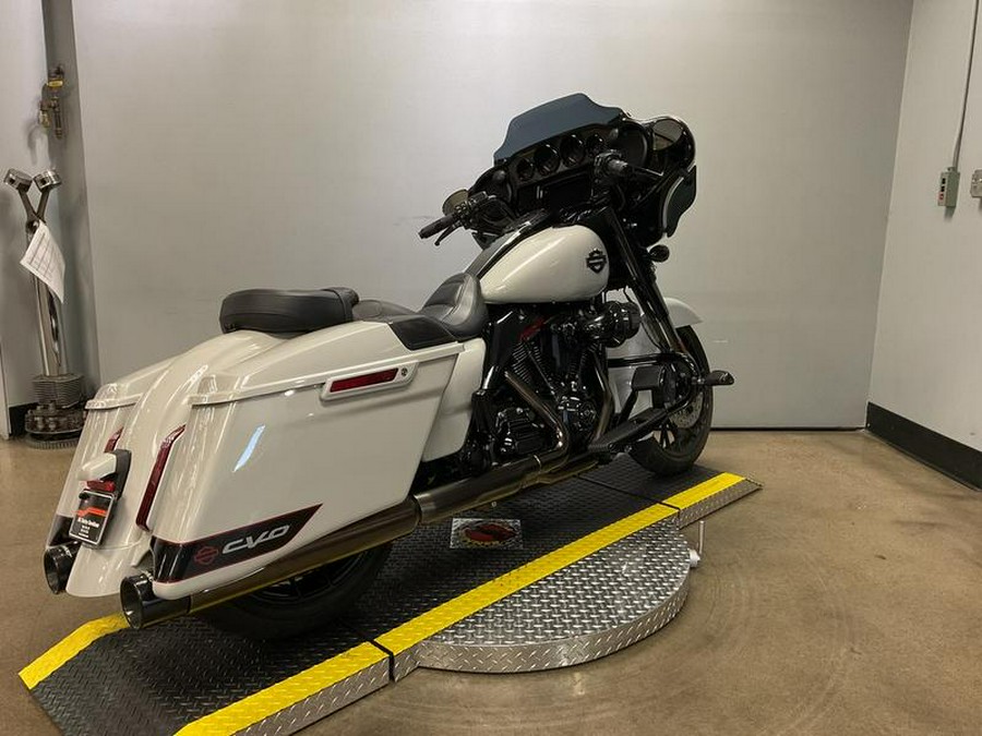 2020 Harley-Davidson® FLHXSE - CVO™ Street Glide®