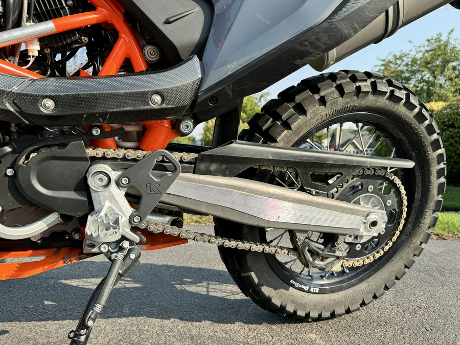 2022 KTM 690 ENDURO R