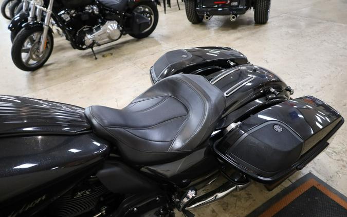 FLHXSE 2017 CVO™ Street Glide®