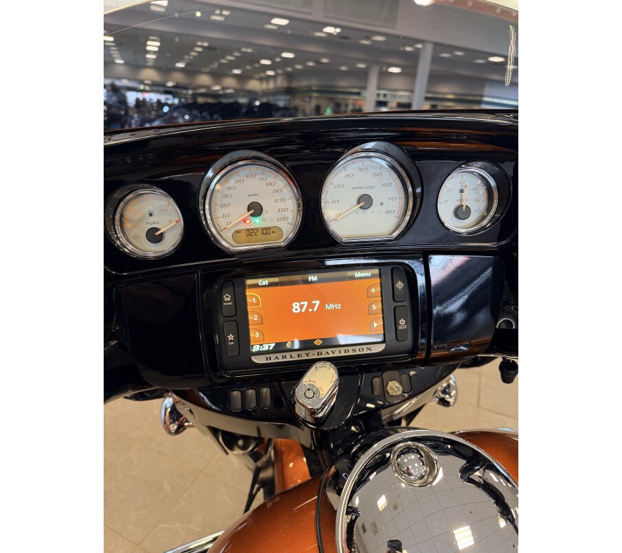 2015 Harley-Davidson Street Glide Special FLHXS