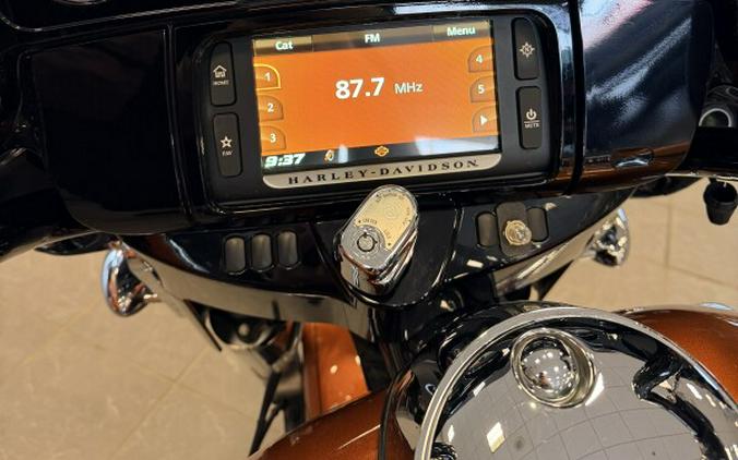 2015 Harley-Davidson Street Glide Special FLHXS