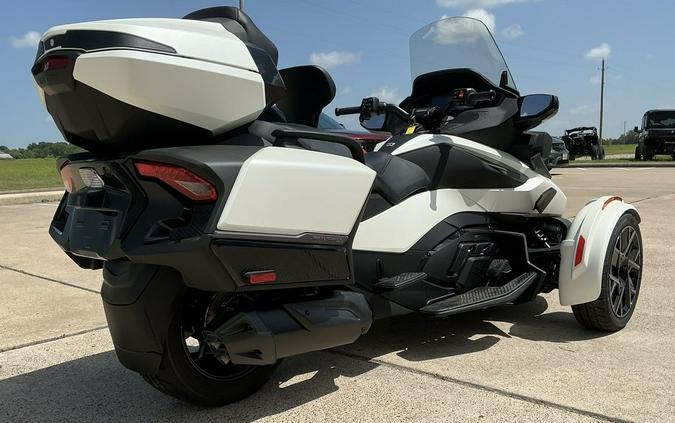 2026 Can-Am® Spyder RT Sea-to-Sky