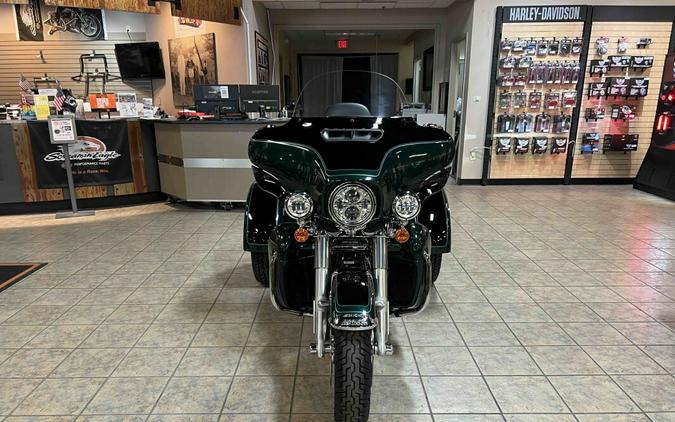 2024 Harley-Davidson Tri Glide Ultra Alpine Green / Vivid Black