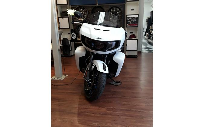 2024 Indian Motorcycle PURSUIT DH ICON, GHOST WHITE MTLC SMK, CAL Dark Horse® with PowerBand Audio Package