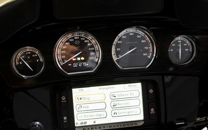 Used 2017 Harley-Davidson CVO Street Glide FLHXSE Motorcycle For Sale In Columbus, OH