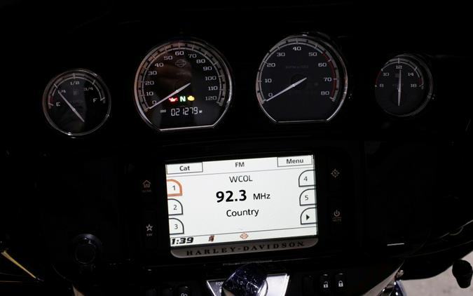 Used 2017 Harley-Davidson CVO Street Glide FLHXSE Motorcycle For Sale In Columbus, OH