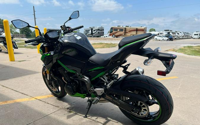 2024 Kawasaki Z900 SE ABS