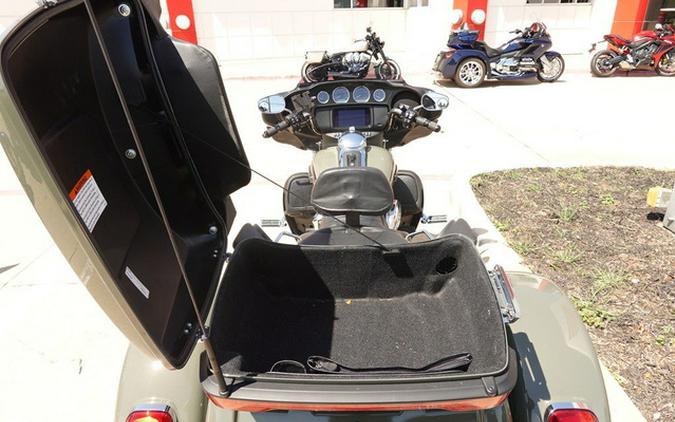 2021 Harley-Davidson Trike FLHTCUTG - Tri Glide Ultra