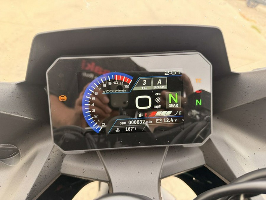 2025 Suzuki GSX 8R