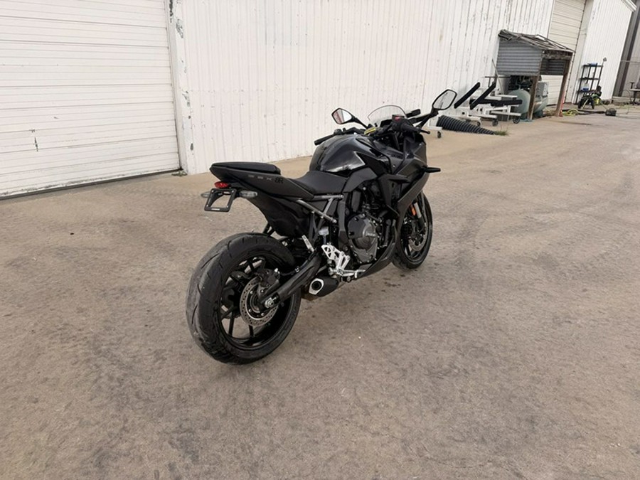 2025 Suzuki GSX 8R