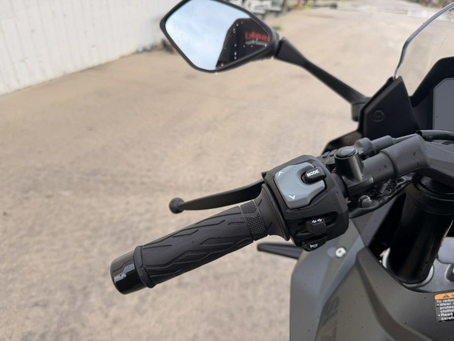 2025 Suzuki GSX 8R
