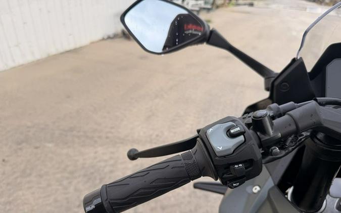 2025 Suzuki GSX 8R