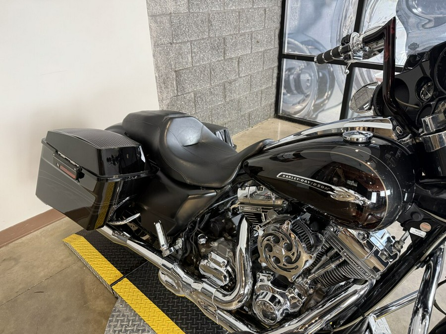 2012 Harley-Davidson® CVO™ Street Glide® FLHXSE