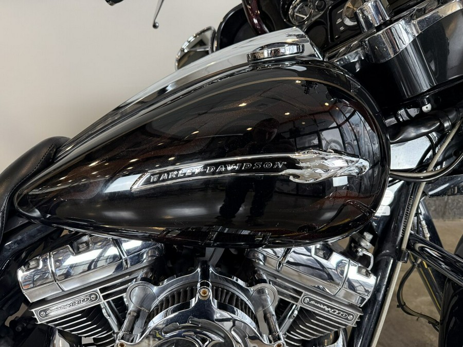 2012 Harley-Davidson® CVO™ Street Glide® FLHXSE