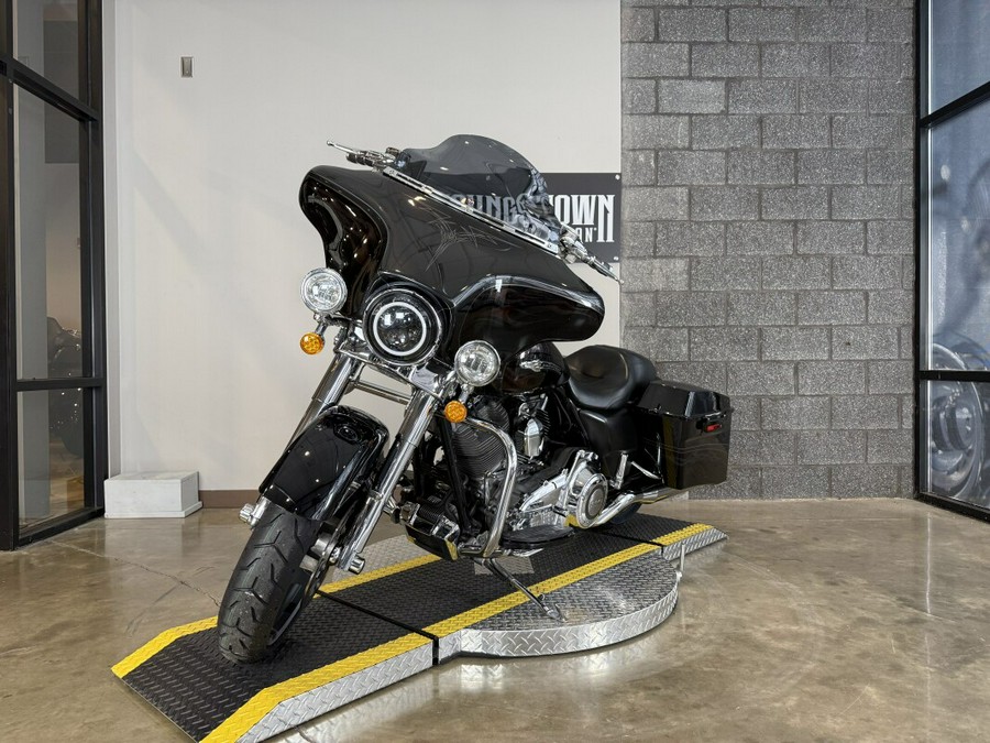 2012 Harley-Davidson® CVO™ Street Glide® FLHXSE