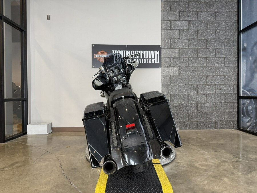 2012 Harley-Davidson® CVO™ Street Glide® FLHXSE