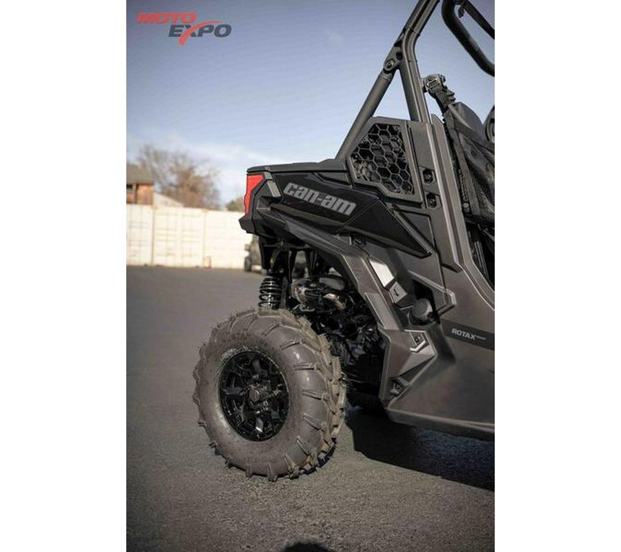 2026 Can-Am® Maverick Trail DPS 700
