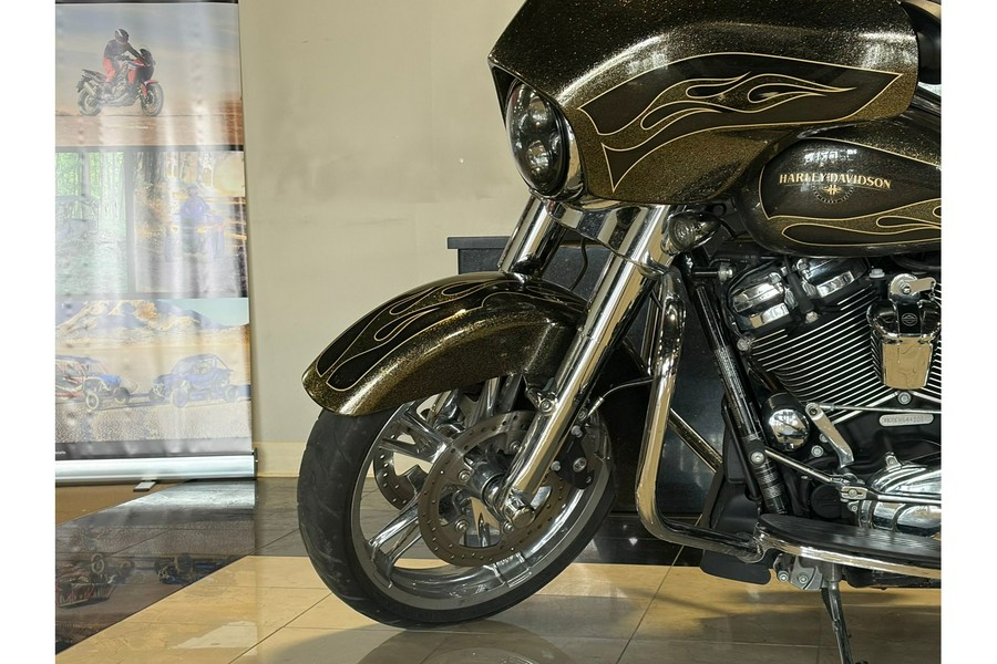 2017 Harley-Davidson® STREET GLIDE SPECIAL