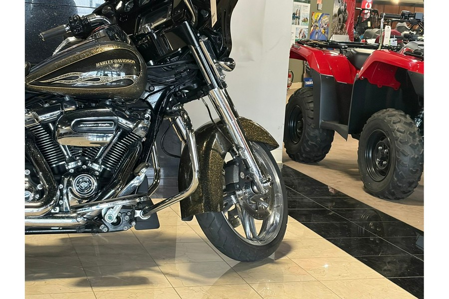 2017 Harley-Davidson® STREET GLIDE SPECIAL