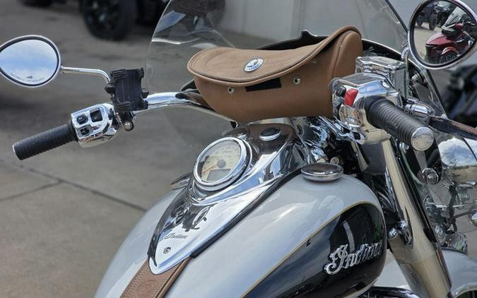 2016 Indian Chief Vintage Star Silver And Thunder Black