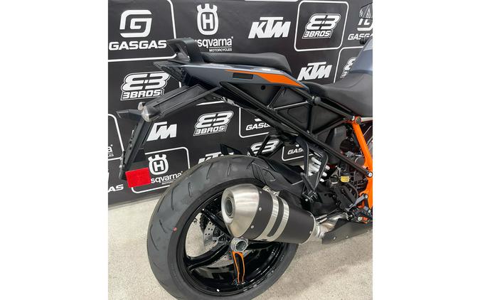 2023 KTM 1290 Super Duke GT