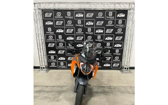 2023 KTM 1290 Super Duke GT