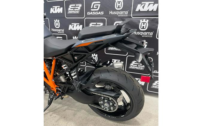 2023 KTM 1290 Super Duke GT