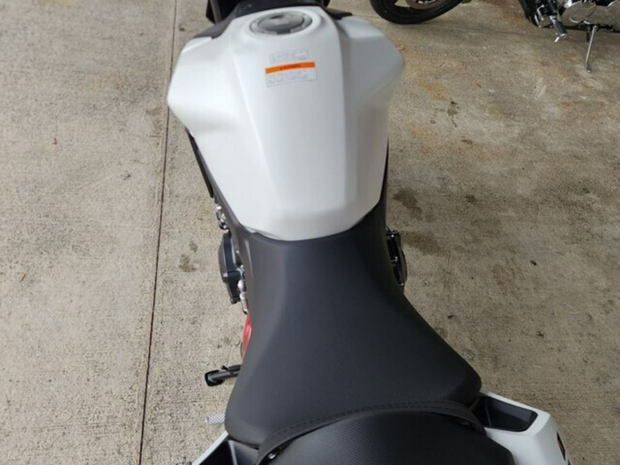 2025 Honda CB750 Hornet Base