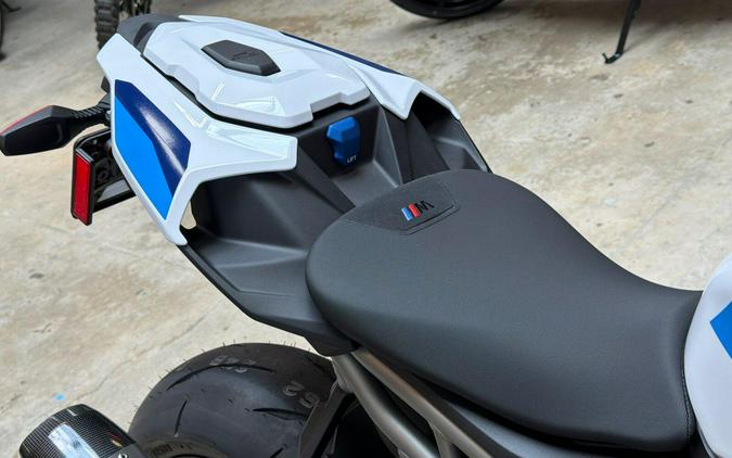 2026 BMW M 1000 R