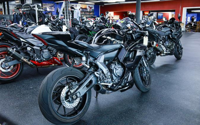 2025 YZF-R7 - Yamaha