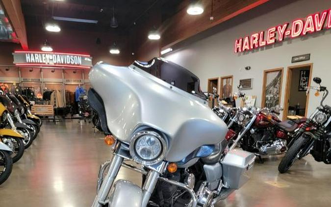 2010 Harley-Davidson® FLHX - Street Glide®