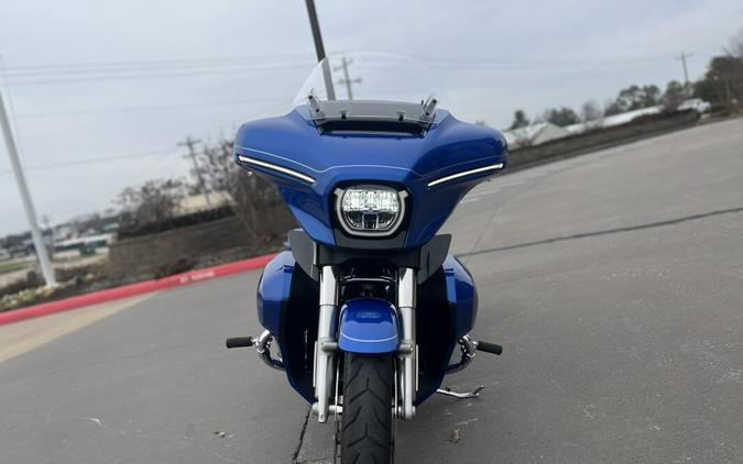 2025 Harley-Davidson® Street Glide Ultra® FLHXU Blue Burst
