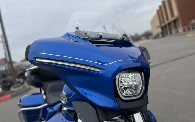 2025 Harley-Davidson® Street Glide Ultra® FLHXU Blue Burst